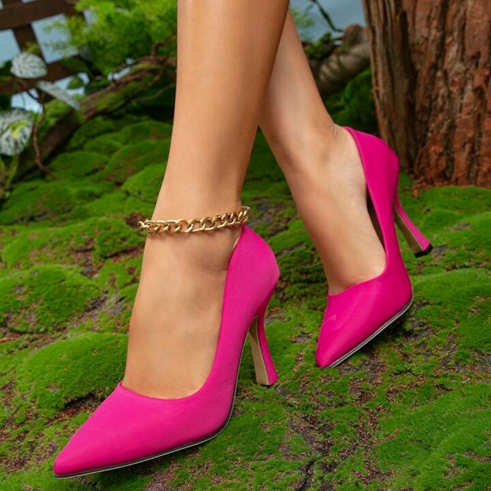 🎉SALE Pink Pointed Toe Lycra Heels